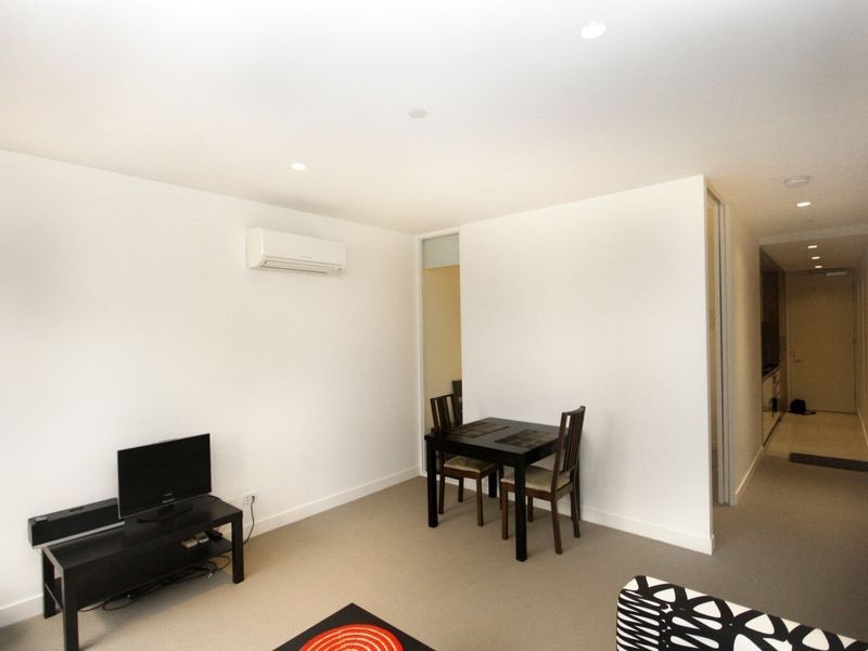 74 Queens Road, Melbourne VIC 3004