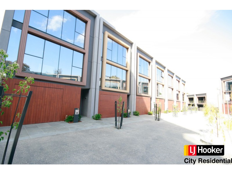 14 Periwinkle Place, Armadale VIC 3143