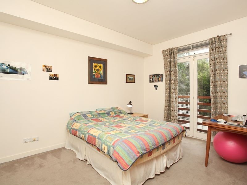 2/1 Arden Street, North Melbourne VIC 3051