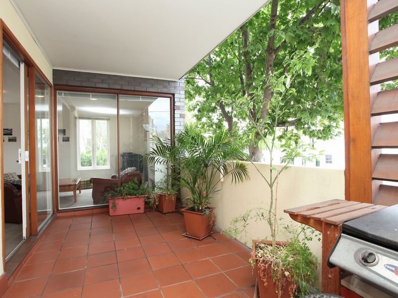 2/1 Arden Street, North Melbourne VIC 3051