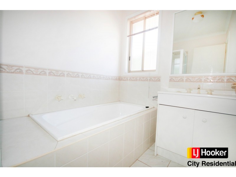 16 Chardonnay Place, Hoppers Crossing VIC 3029