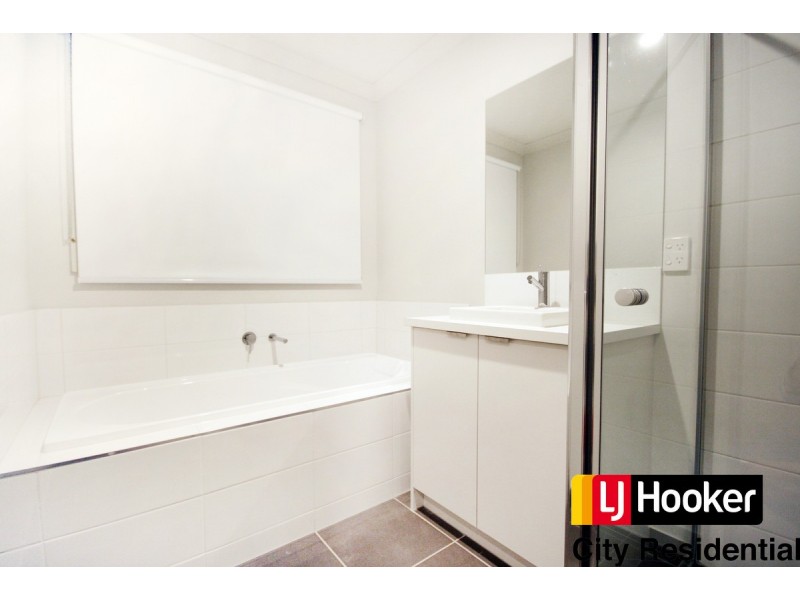 9 Pymble Terrace, Truganina VIC 3029