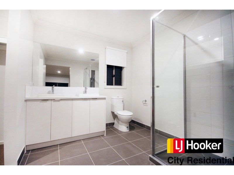 9 Pymble Terrace, Truganina VIC 3029