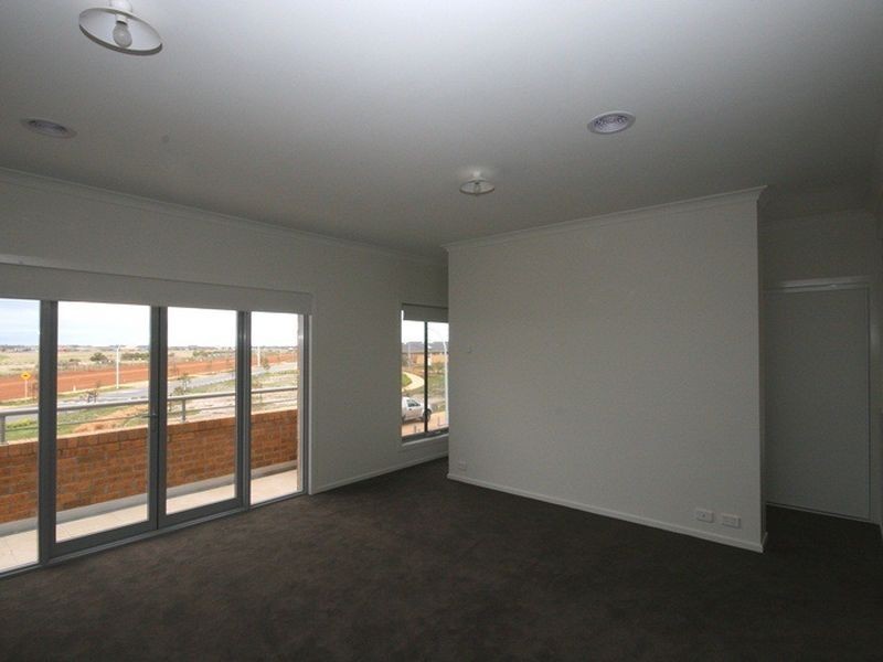 12 Solero Parade, Point Cook VIC 3030