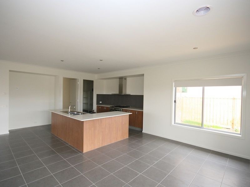 12 Solero Parade, Point Cook VIC 3030