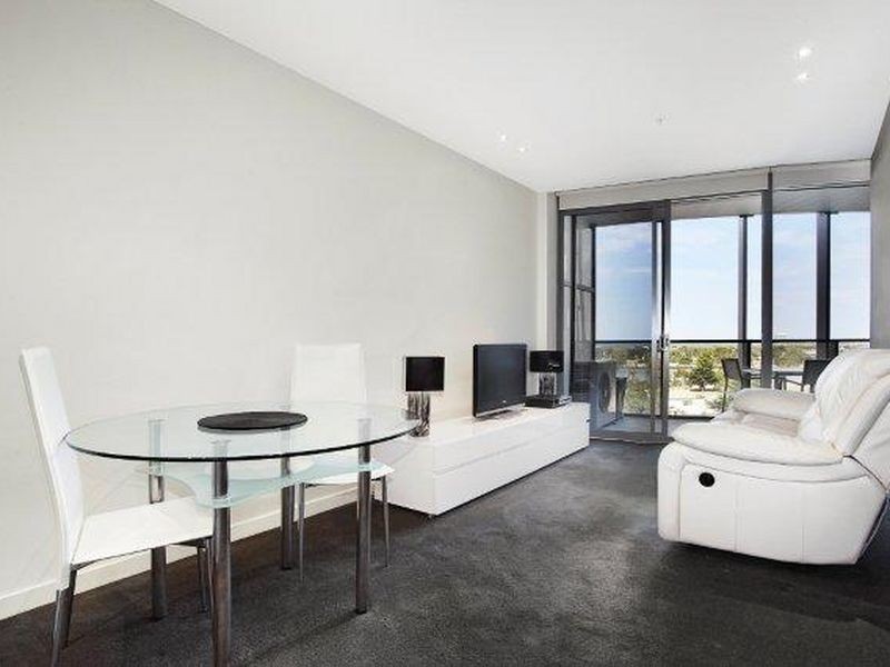 718/55 Queens Road, Melbourne VIC 3000