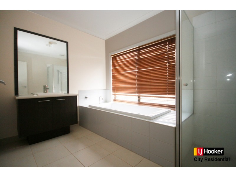 300 Boardwalk Boulevard, Point Cook VIC 3030