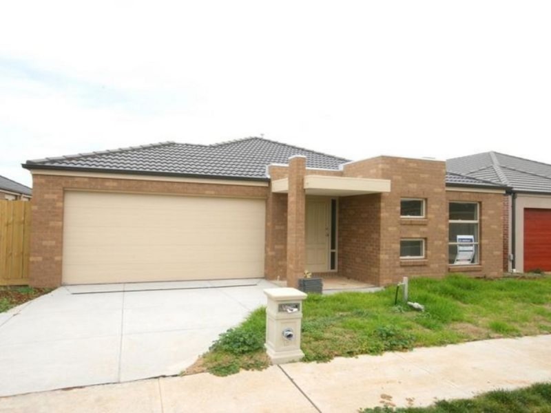 13 Skein Street, Point Cook VIC 3030