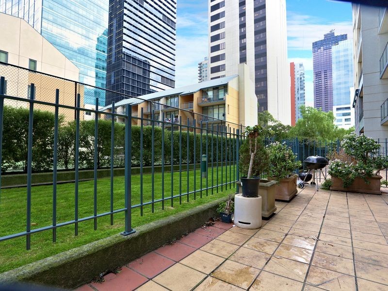 13/33 La Trobe Street, Melbourne VIC 3000