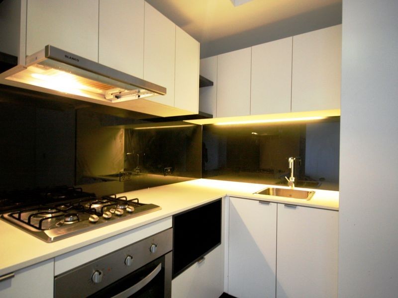 2105/7 Katherine Place, Melbourne VIC 3000