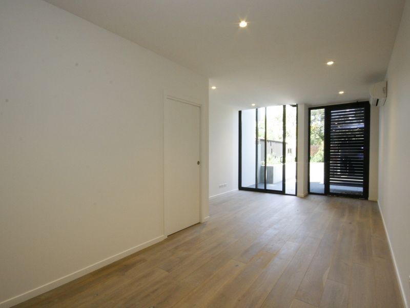 04/110 Keppel Street, Carlton VIC 3053