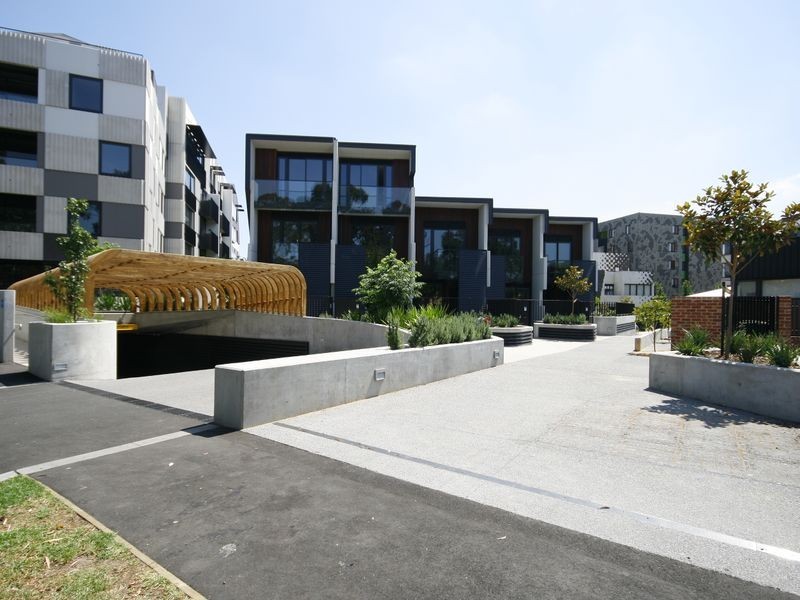 04/110 Keppel Street, Carlton VIC 3053
