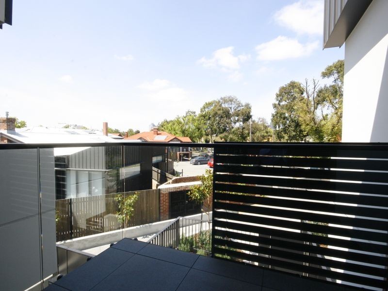 04/110 Keppel Street, Carlton VIC 3053