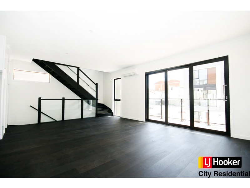 19 Kitchen Road, Port Melbourne VIC 3207