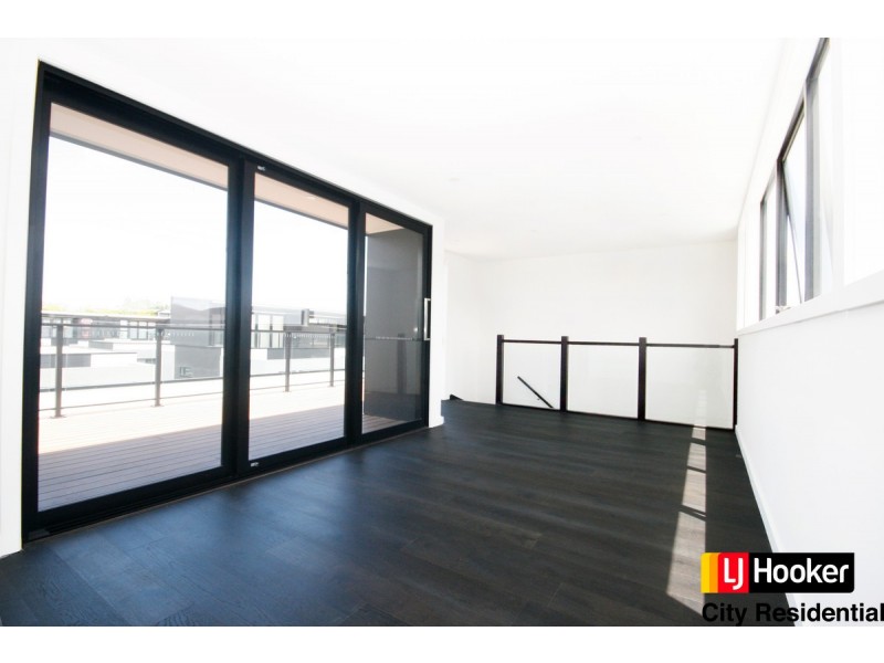 19 Kitchen Road, Port Melbourne VIC 3207