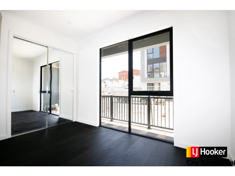 19 Kitchen Road, Port Melbourne VIC 3207