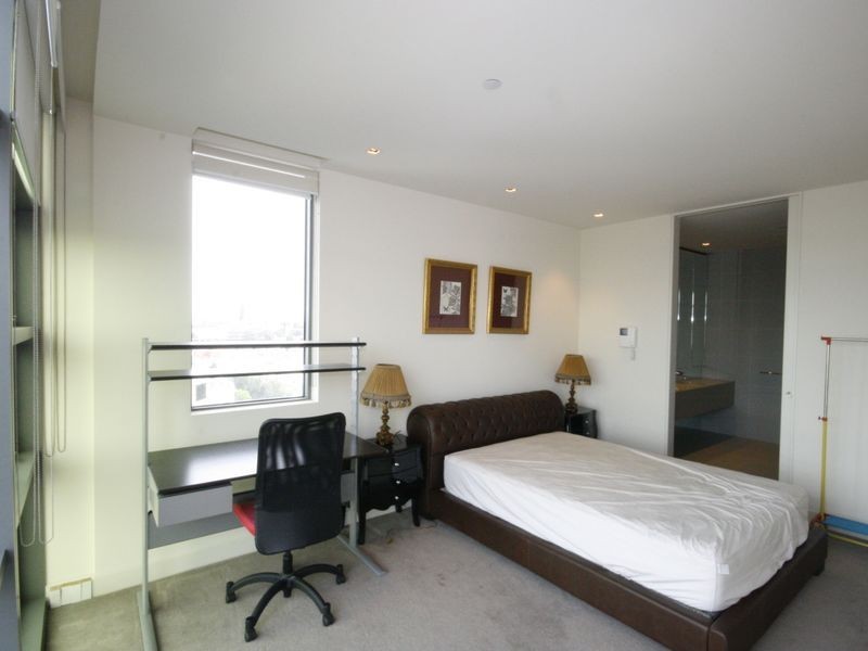 8 Kavanagh Street, Southbank VIC 3006