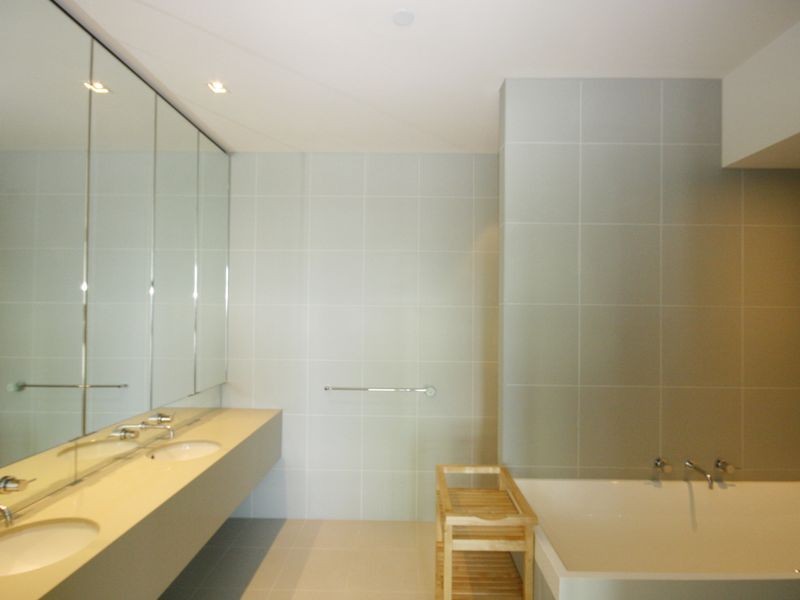 8 Kavanagh Street, Southbank VIC 3006