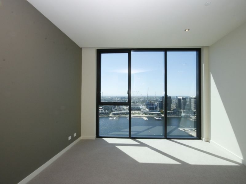 2404/9 Waterside Place, Docklands VIC 3008