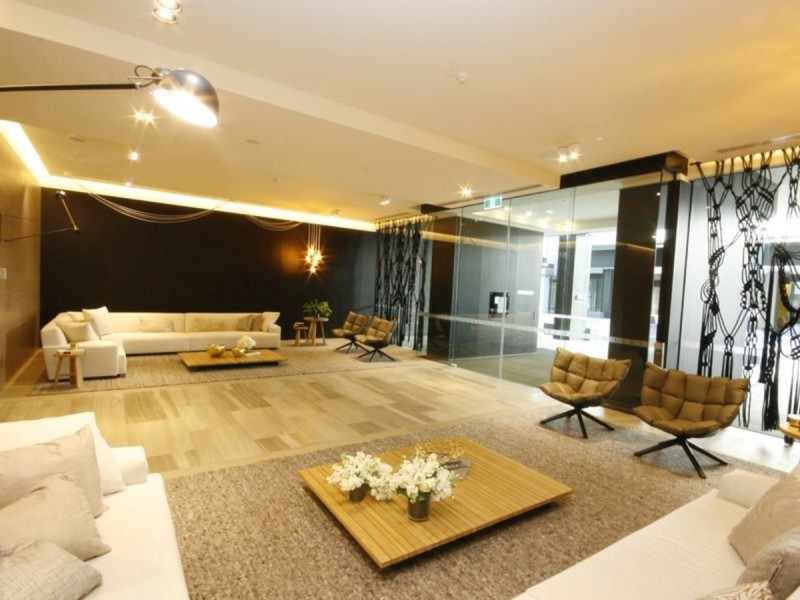 2404/9 Waterside Place, Docklands VIC 3008