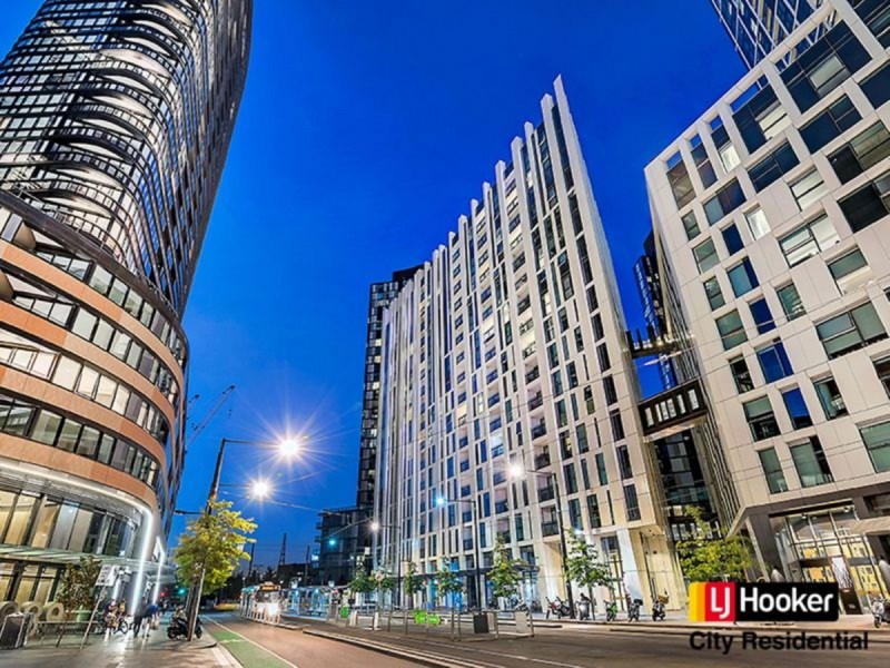 603W/888 Collins Street, Docklands VIC 3008