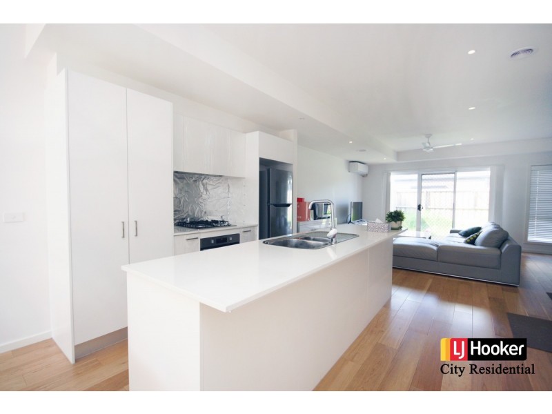 17/5 Annafee Avenue, Keysborough VIC 3173