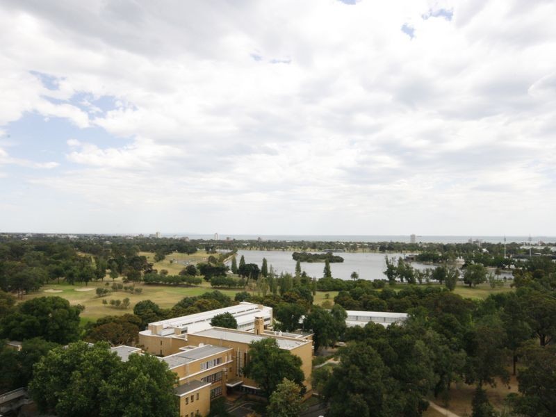 35 Albert Road, Melbourne VIC 3004
