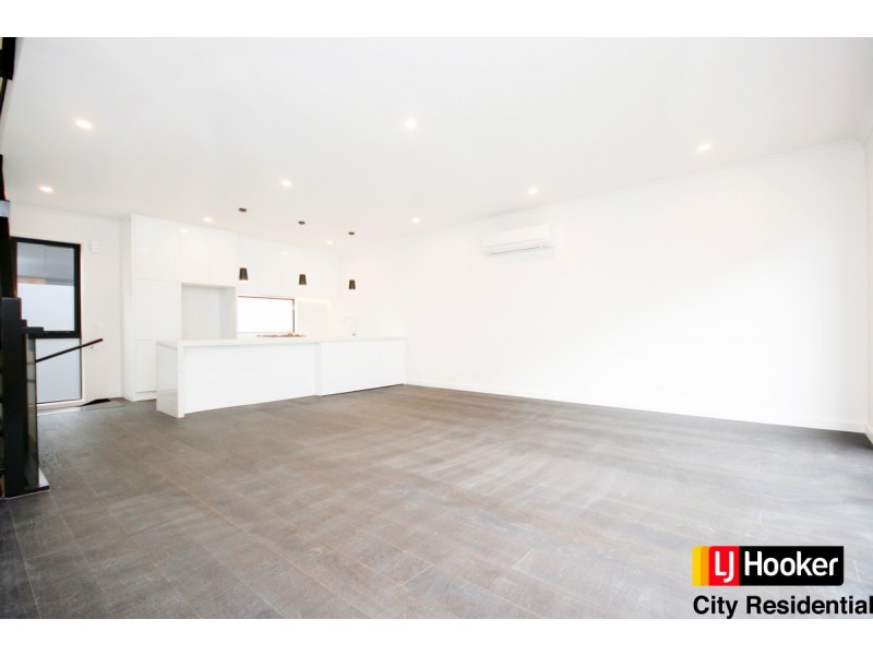 4 Velvet Road, Port Melbourne VIC 3207