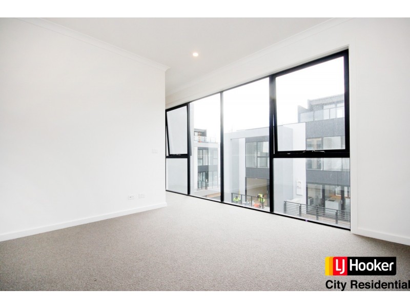 4 Velvet Road, Port Melbourne VIC 3207