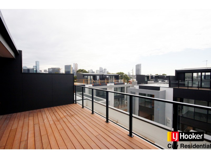 4 Velvet Road, Port Melbourne VIC 3207