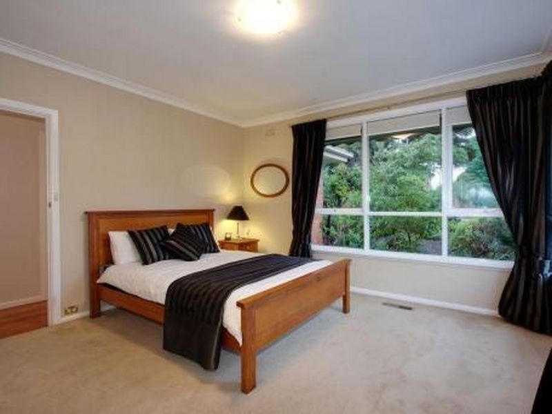 12 Bennett Street, Burwood VIC 3125