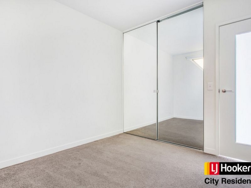 907/55 Merchant Street, Docklands VIC 3008