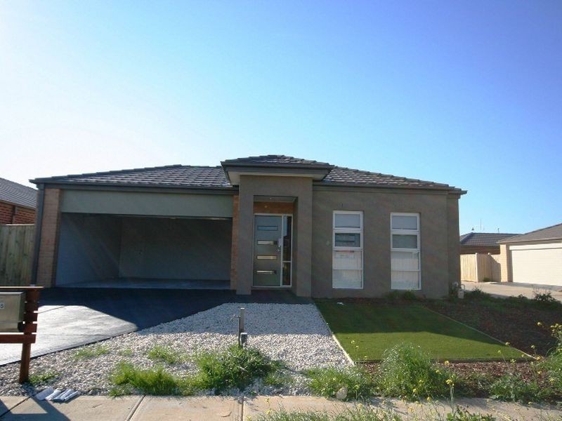 35 Tobago Street, Point Cook VIC 3030