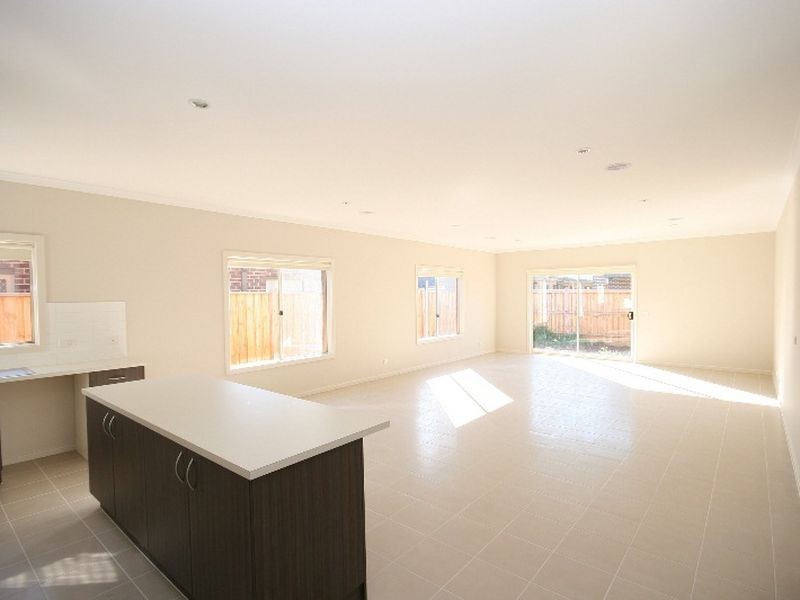 35 Tobago Street, Point Cook VIC 3030