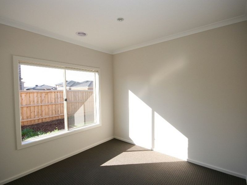 35 Tobago Street, Point Cook VIC 3030