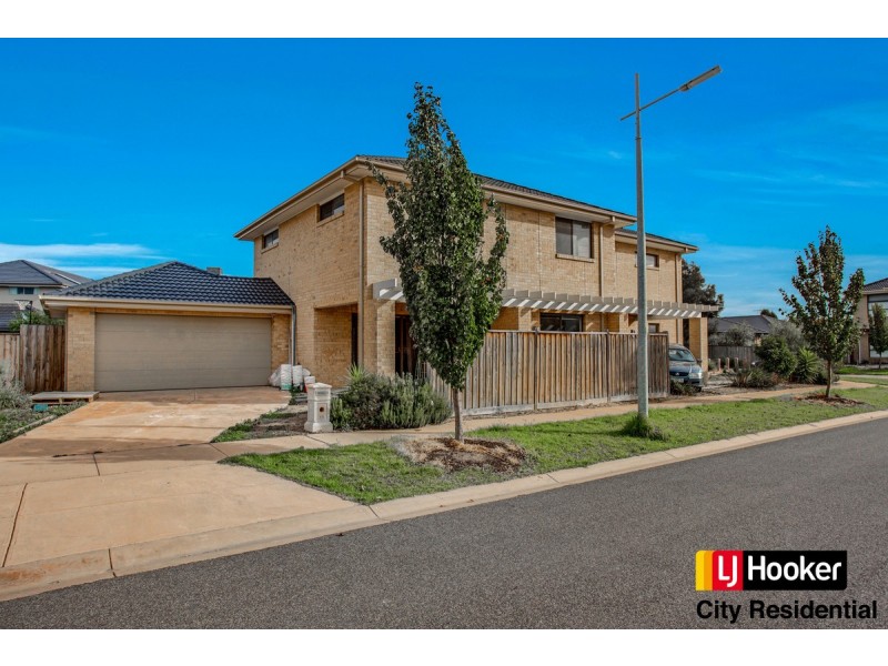 15 Maritime Circuit, Point Cook VIC 3030