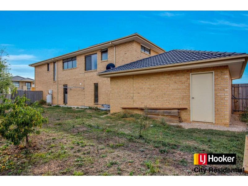 15 Maritime Circuit, Point Cook VIC 3030