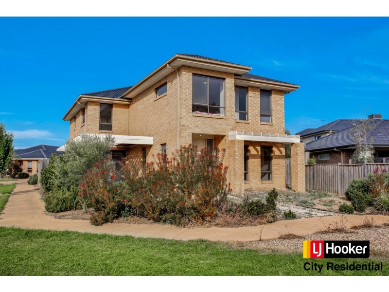 15 Maritime Circuit, Point Cook VIC 3030