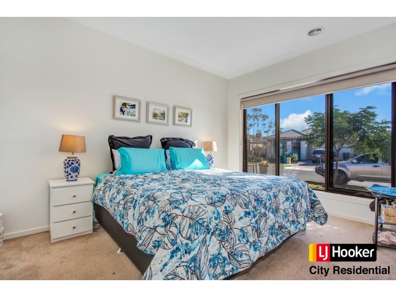 16 Chamberlain Way, Williams Landing VIC 3027