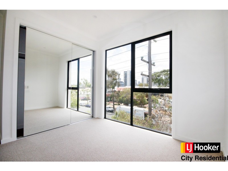 12 Bruford Road, Port Melbourne VIC 3207