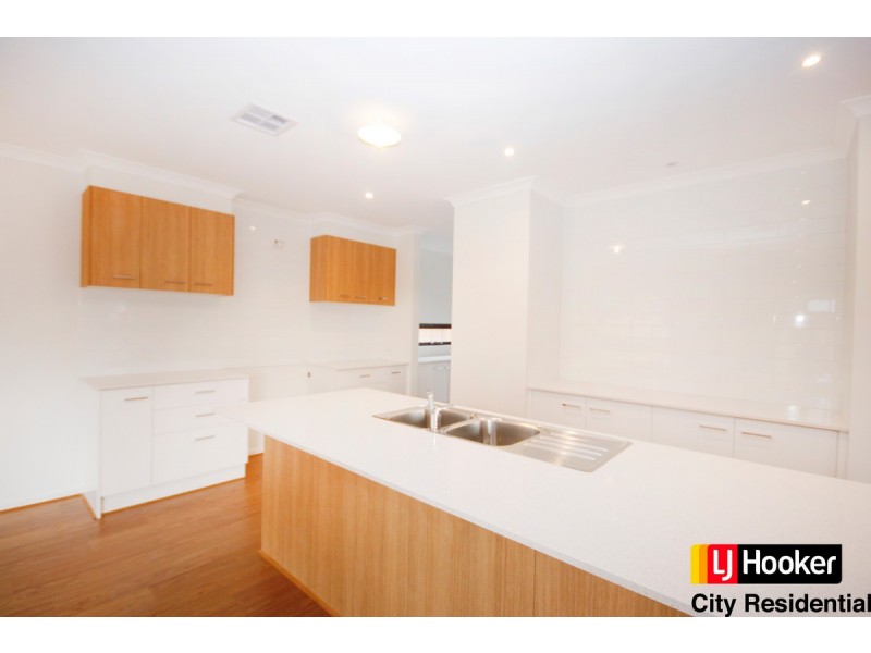 11 Yarkon Way, Point Cook VIC 3030