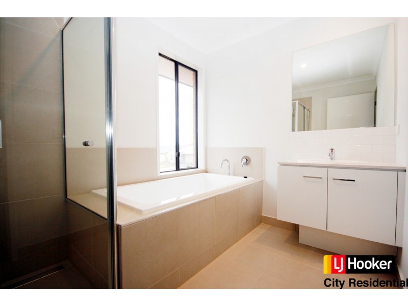 11 Yarkon Way, Point Cook VIC 3030