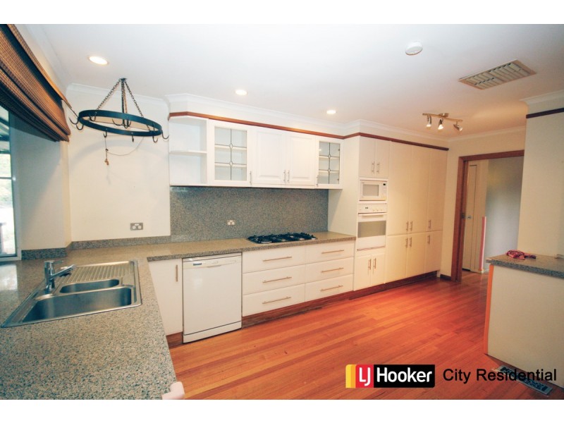 11 Thomas Street, Doncaster East VIC 3109