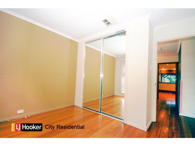 11 Thomas Street, Doncaster East VIC 3109