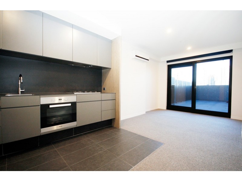 413/6-22 Pearl River Road, Docklands VIC 3008