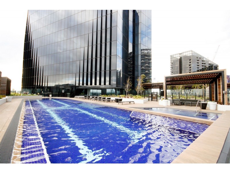 412/8 Pearl River Road, Docklands VIC 3008