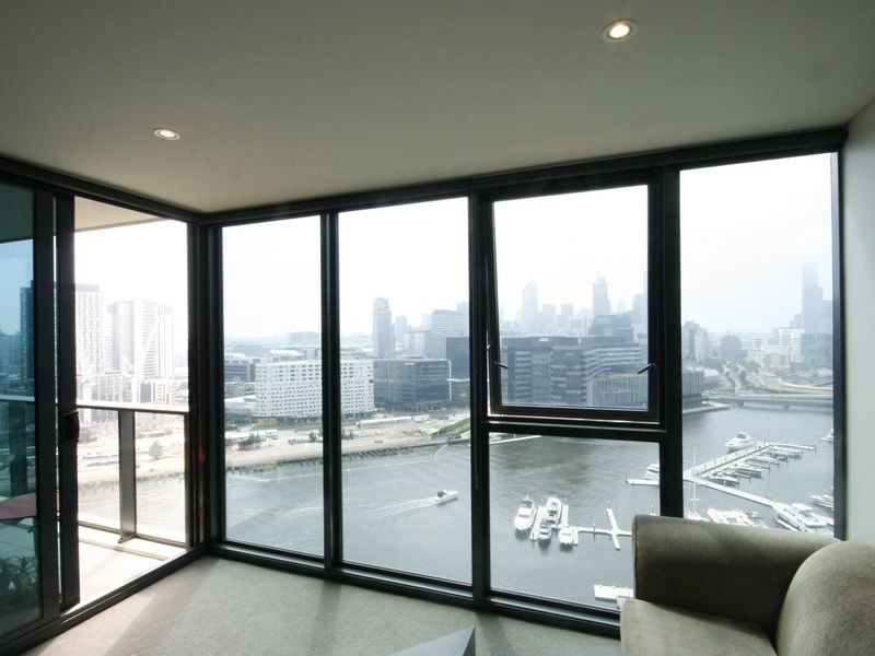 2102/1 Point Park Crescent, Docklands VIC 3008