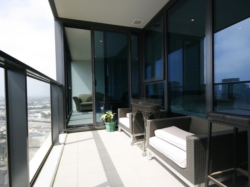 2102/1 Point Park Crescent, Docklands VIC 3008