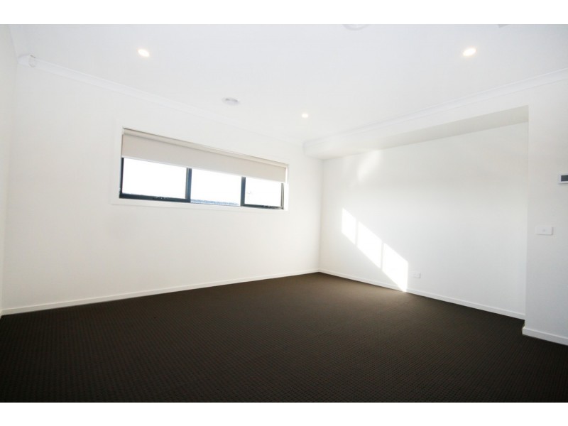 79 Baycrest Drive, Point Cook VIC 3030