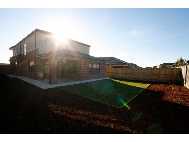 79 Baycrest Drive, Point Cook VIC 3030